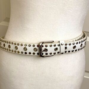 White Nailhead Belt Women's Size L silver tone 45’ man made materials western